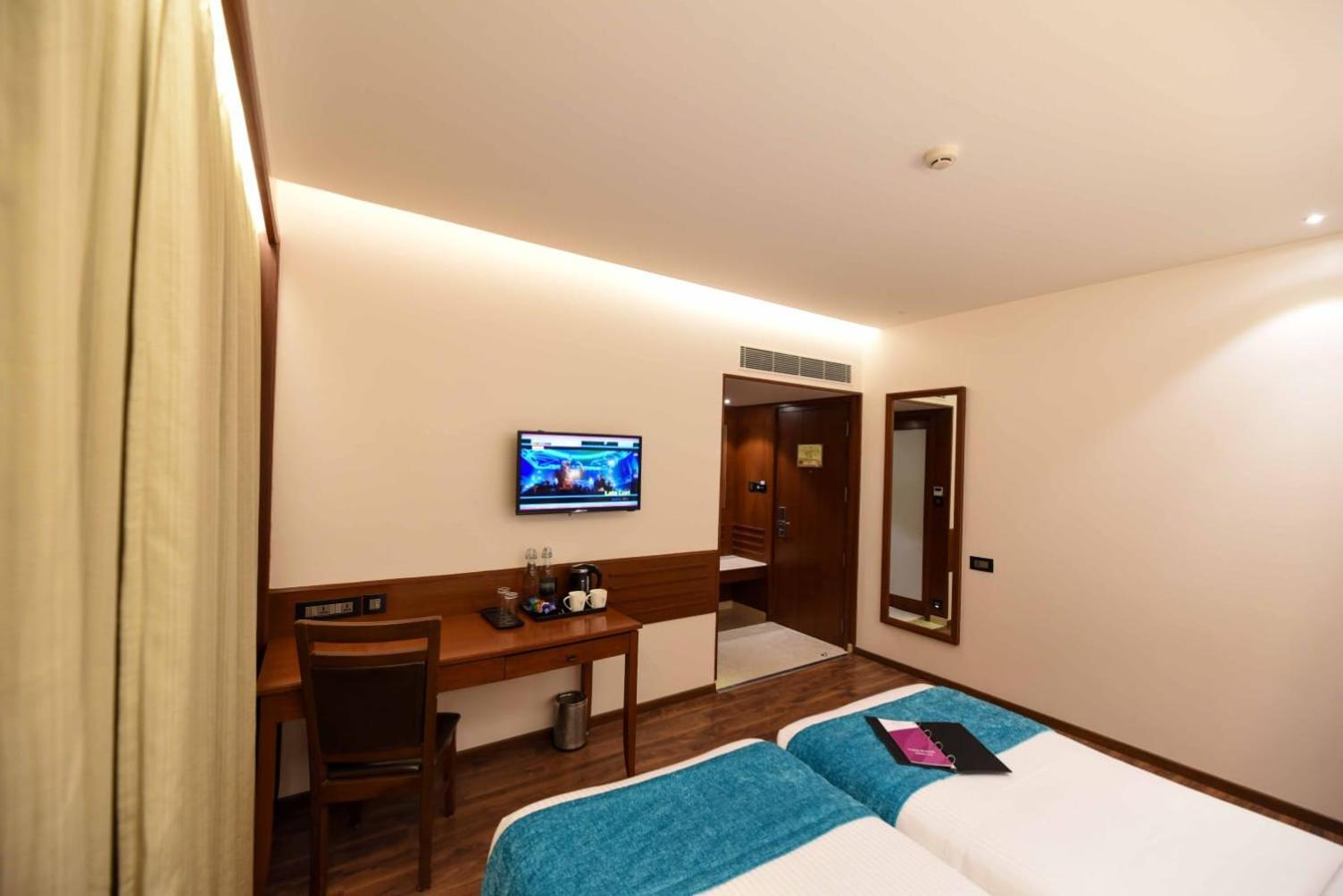 Ayra Boutique Hotel Bangalore Bagian luar foto