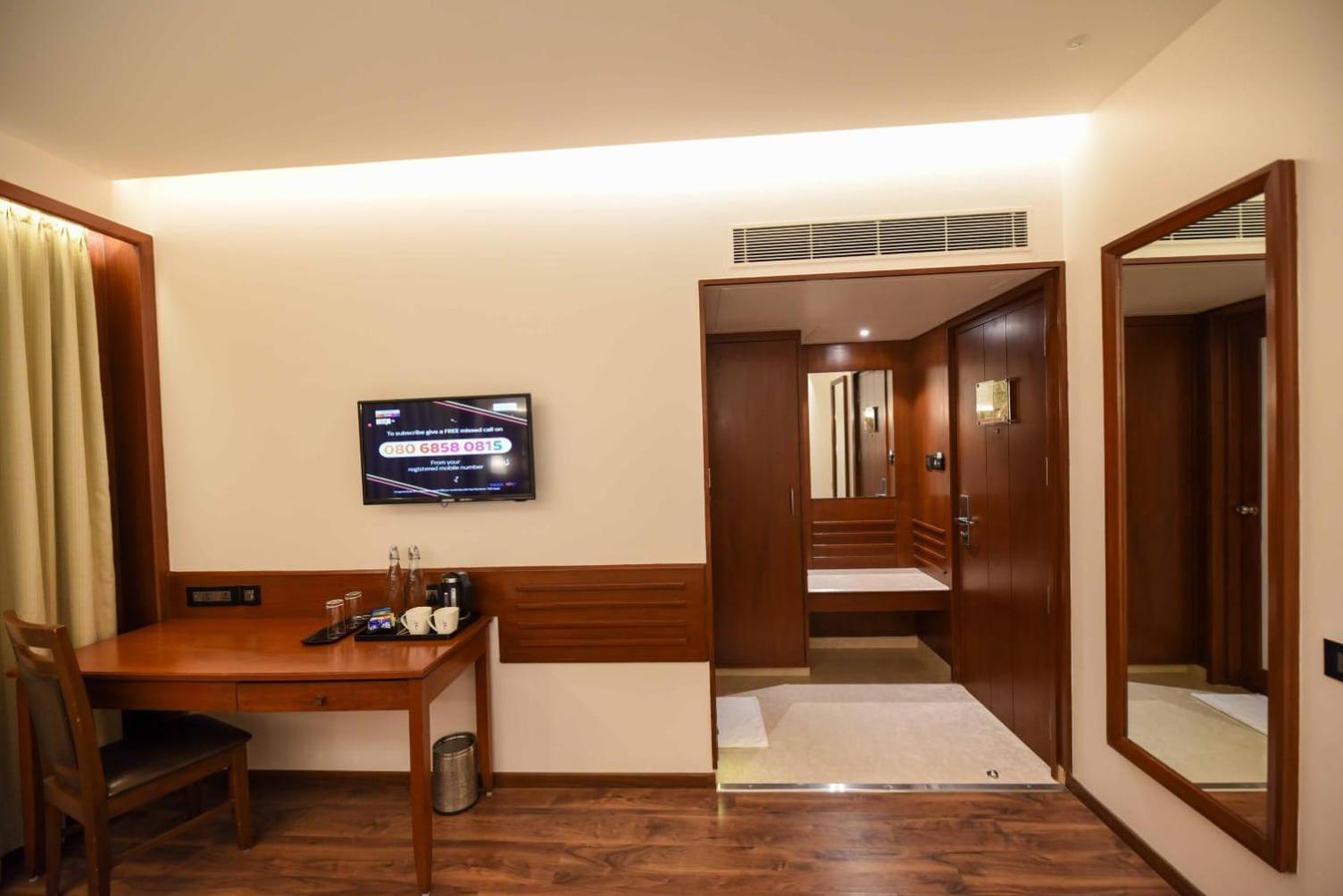 Ayra Boutique Hotel Bangalore Bagian luar foto