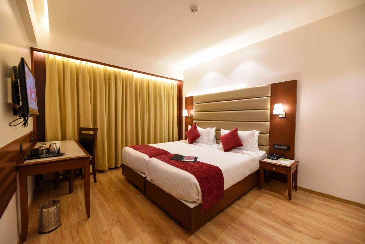 Ayra Boutique Hotel Bangalore Bagian luar foto